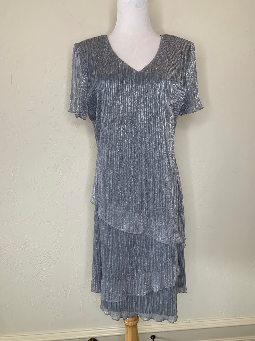 Connected Apparel Silver Layered Crinkle Metallic Dress Shift Sz 12